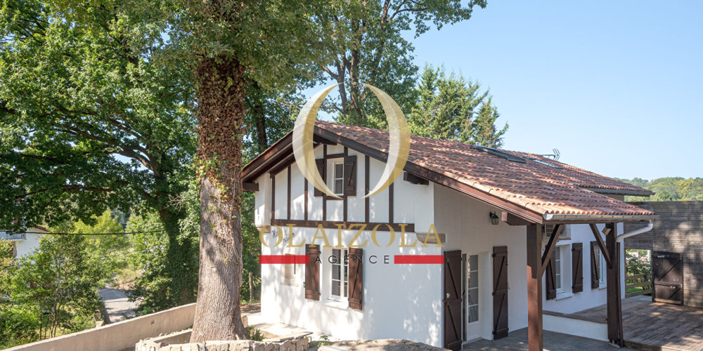 maison à ST PEE SUR NIVELLE (64310)